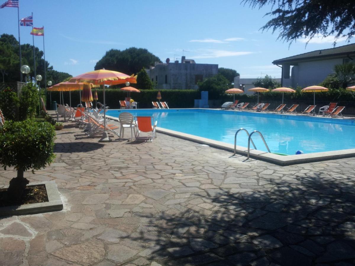 Ccc Holiday Properties Le Vele Ccc Монталто ди Кастро Екстериор снимка